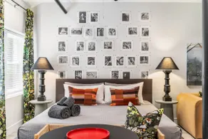 The Drapes of Wrath • Vintage Flat in Ravenswood - Image 5