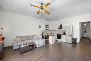 Spacious house next to the beach - Image 5