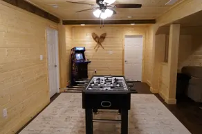 Sacandaga Lake ~ 6BR Escape+Hot Tub+ kayaks - Image 4