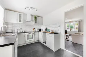 15 Mins to Sizewell C - Driveway Parking - Contractor Friendly - 2 Bedroom - Image 4