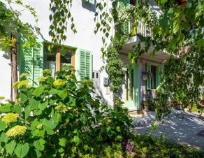 House at Poet Apartment - Image 2