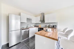 Beautiful apartment in Claygate Close to London - Image 2