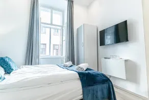 Peaceful Room Near Westbahnhof | Ensuite & WiFi - Image 4