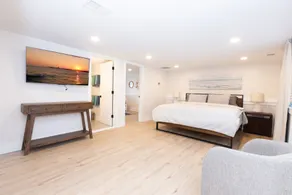 Modern Renovated Retreat with Pool in North Cape May - Image 5