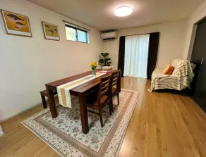 whole house rental 5 mins walk to golf course and sea, 3 mins to drug store, 3 parking spaces, Wi-Fi - Image 3
