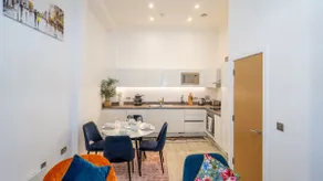 Mega7 Spacious 2Bedroom Apartment, 2 Bathrooms, Balcony and Free Parking - Image 2