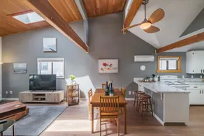 Bright Salem Retreat Near Downtown & Riverfront - Image 3
