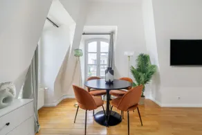 Perfect studio with a view next to Champs Élysées - Image 5