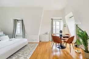 Perfect studio with a view next to Champs Élysées - Image 2