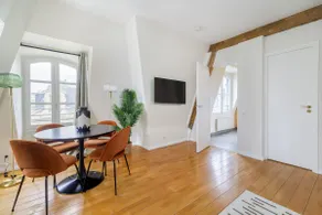Perfect studio with a view next to Champs Élysées - Image 4