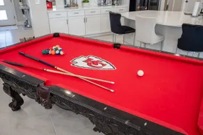 #43 Luxurious Estate 5 Min to Strip Raider Stadiu - Image 5