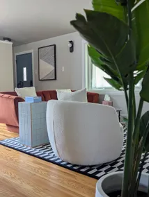 Modern Design Ranch in Pontiac - Image 5