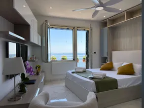 Paradise By The Sea - Image 2