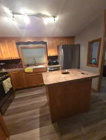 Located 12 minutes from La Plaza Mall & Shary rd - Image 5