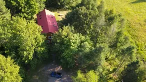 Extra-large 4,000 sq f retreat in woods with sauna - Image 3