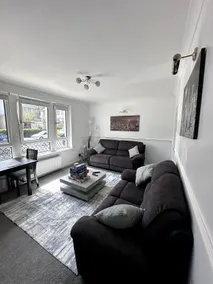 Luxury House in Glasgow - Image 3