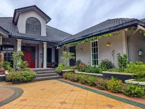 Cabana2281 - The Red Door | Pool, Garden & BBQ - Image 2