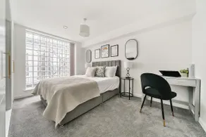 The Atria Suite - Harbour Apartment with Gym - Image 4