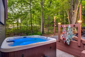 FREE Golf/Biking & Lake for6+HotTub OutdoorMovies - Image 4
