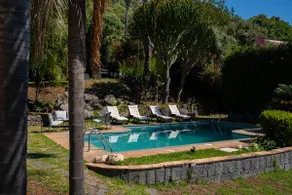Luxury seafront pool villa - Image 4