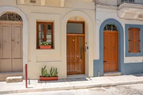 Modern Hamrun 1BR + Sofabed • Fast WiFi • AC - Image 4