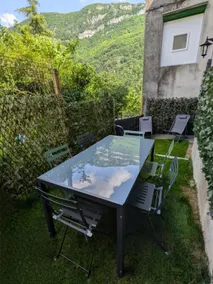 Panoramic View Cottage – Pets Welcome - Image 4