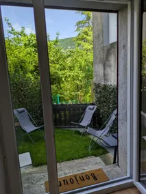 Panoramic View Cottage – Pets Welcome - Image 3