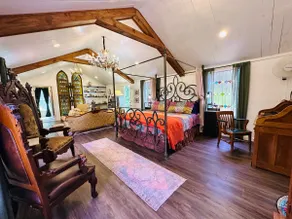 The Eclectic Chapel •in the center of North MS - Image 3