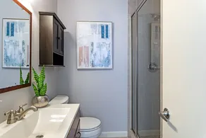 2BR The Obsidian Flats | Hermann Park, Med Center - Image 5