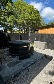 Wellhouse Country Lodges and Hot Tubs - Image 2