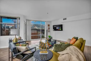 City-view|Free Parking|24/7 Gym| Steps 2 Metropark - Image 2