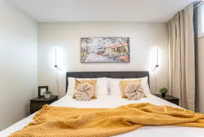 Spacious 3BR Retreat w/ Free Parking - Image 5