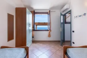 GuestHost - Bed at House - Image 3