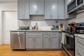 Bohemian Retreat ~ 1 BR + Flex Room, New, Central - Image 3