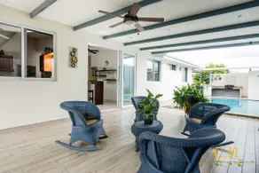 Exclusive and centrally located house - Image 5