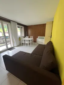 2.5 bedroom apartment - Image 3