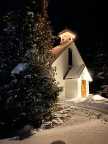 Charming 1899 Church Haven in Oliphant - Image 2