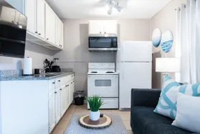 The Sable Flats 13 | Zoo, Museums & Med Center! - Image 3