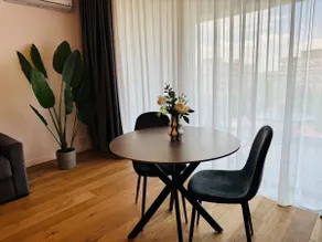 Refined 1BR with Balcony in ONE Cotroceni - Image 4