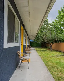 Modern 1BR w/AC + Sofa Bed + Kitchen - Image 4