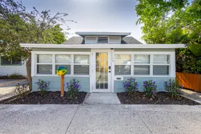 Mahi Cottage | 2BR Steps to downtown LWB & Pets OK - Image 2
