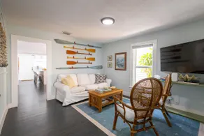 Mahi Cottage | 2BR Steps to downtown LWB & Pets OK - Image 4