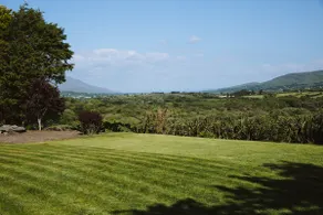 Finaha Cottage — Spacious & Quiet with Bay Views - Image 4
