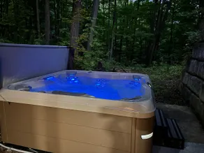 Schuss Mountain House in the Woods! Hot Tub! - Image 3