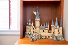 Stylish Bellevue 5BR/2.5BA Upper Unit | LEGO Fun! - Image 5