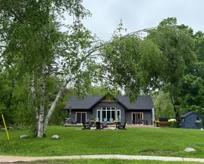 Dogs OK, Hot tub&Sauna, Auto Generator, water toys - Image 2