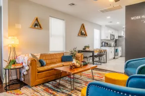 5 min Walk to Pier - Home & Casita - Image 3