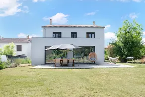 Luxury Villa in Castres – 5 bedrooms, pool & garden - Image 2
