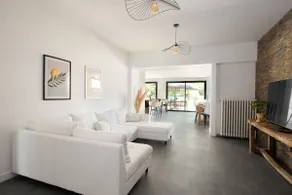 Luxury Villa in Castres – 5 bedrooms, pool & garden - Image 4