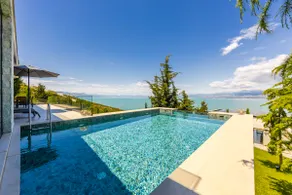 Horizon Villa Luxurious Lakefront Retreat by PikHost - Image 5